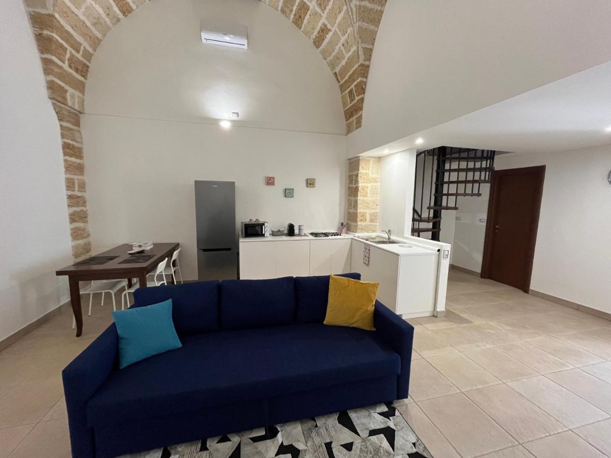 Casa Vittoria Villa Squinzano ภายนอก รูปภาพ