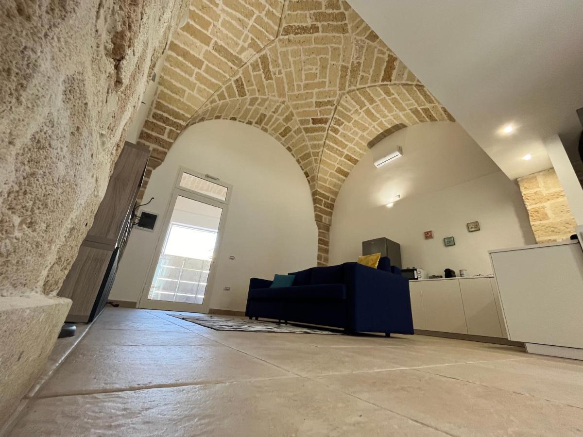 Casa Vittoria Villa Squinzano ภายนอก รูปภาพ